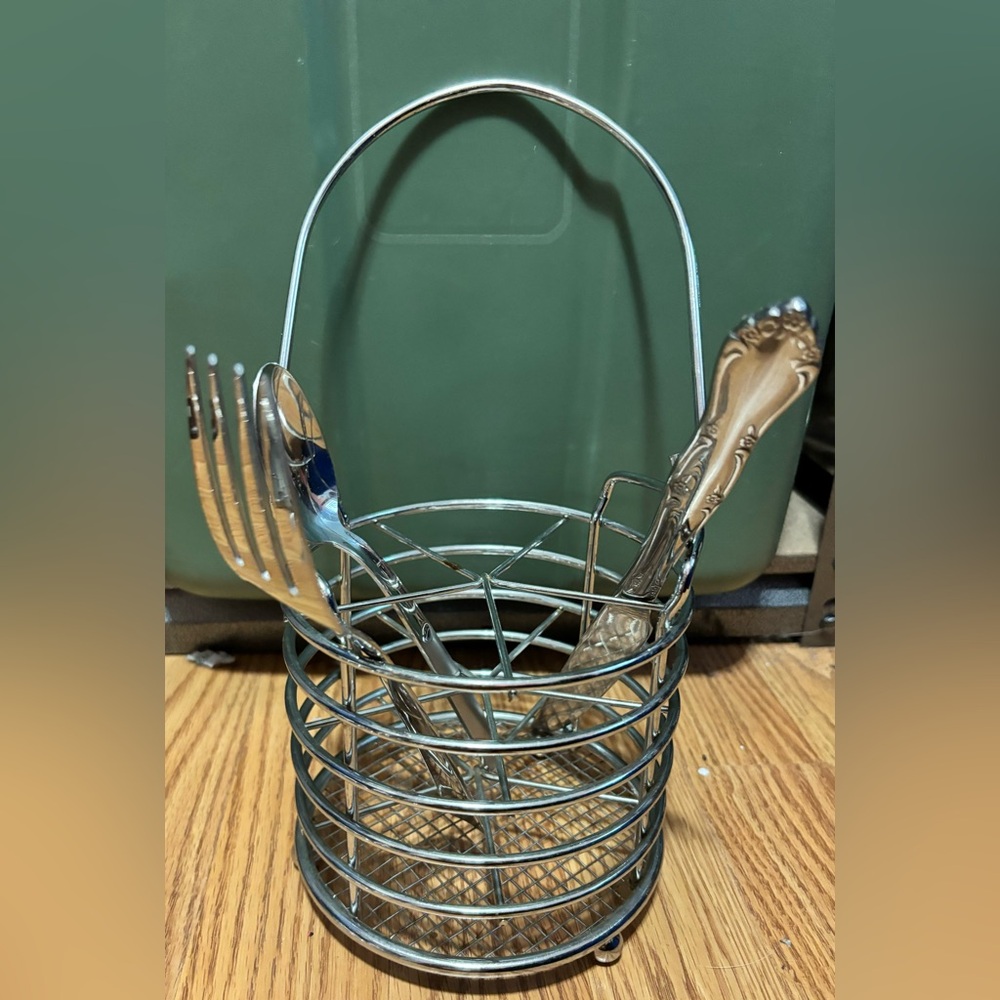 Silverware Handled Caddy/Holder For Bbq, Birthdays/Picnics etc Like new!